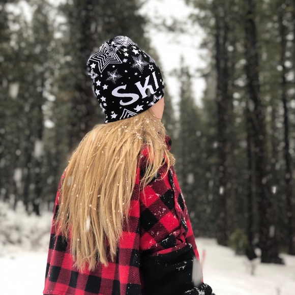 Meet your Posher, Coco - Picture 2 of 4